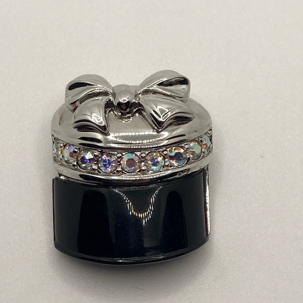 Vtg D’Orlan Silver Tone Black Enamel AB Crystal Bow Brooch 1” - Picture 1 of 6